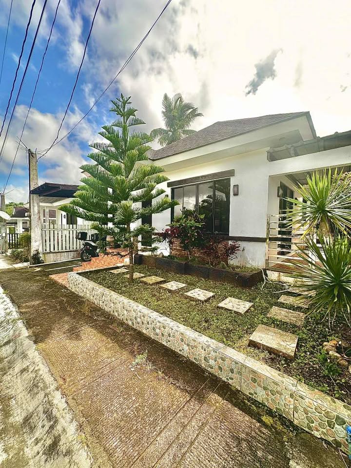 3-Bedroom House & Lot in Ashiyana Subdivision, Tagaytay City photo #3