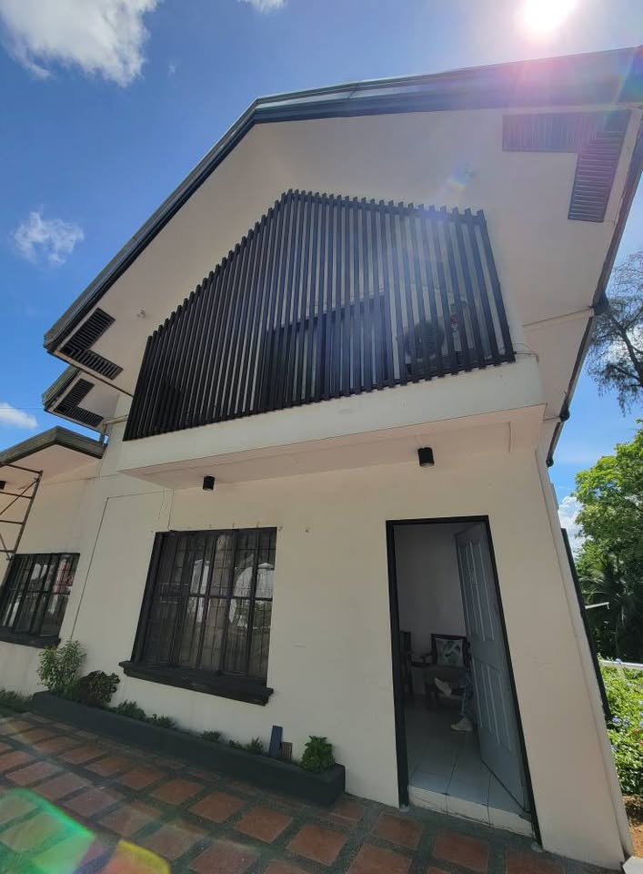4-Bedroom 2-Storey House and Lot in Tagaytay, Cavite photo #2