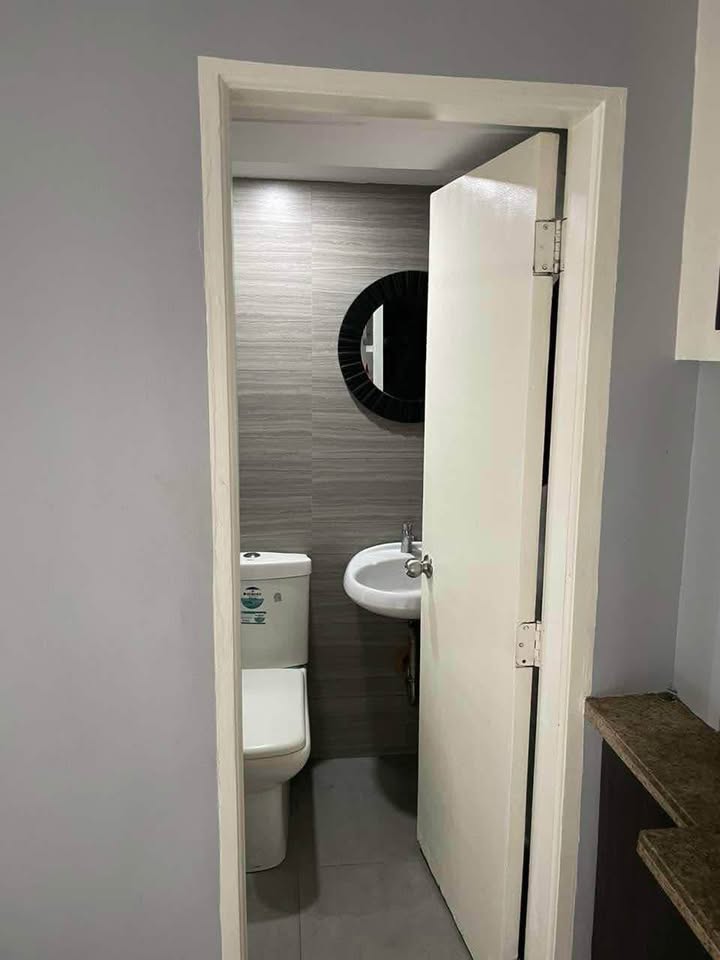 2-Bedroom Condo near Timog Ave, Quezon City photo #3