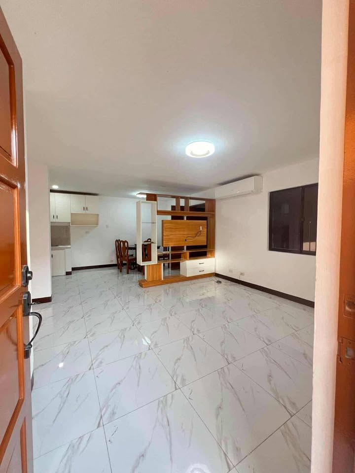 2-Storey House and Lot in The Mango Grove Subdivision, San Roque, Sto. Tomas, Batangas photo #3