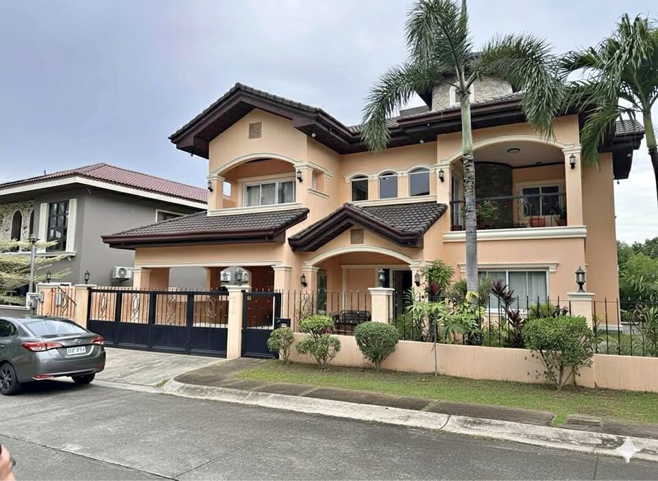 Image for 5-Bedroom 2-Storey Corner House in Portofino South, Las Piñas
