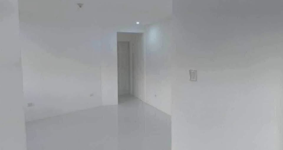 4-Bedroom Semi-Commercial House in BF International, Las Piñas photo #3