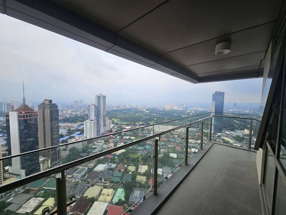 2-Bedroom Suite in Viridian, Greenhills, San Juan City photo #3