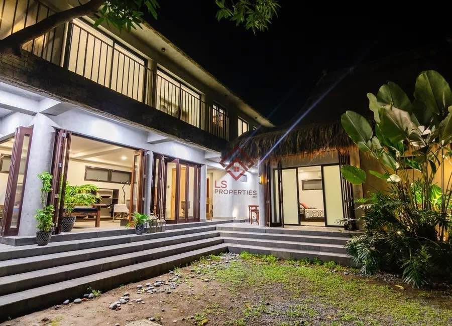 7-Bedroom Beach Home with Infinity Pool in Matuod Beach, Lian, Batangas photo #2