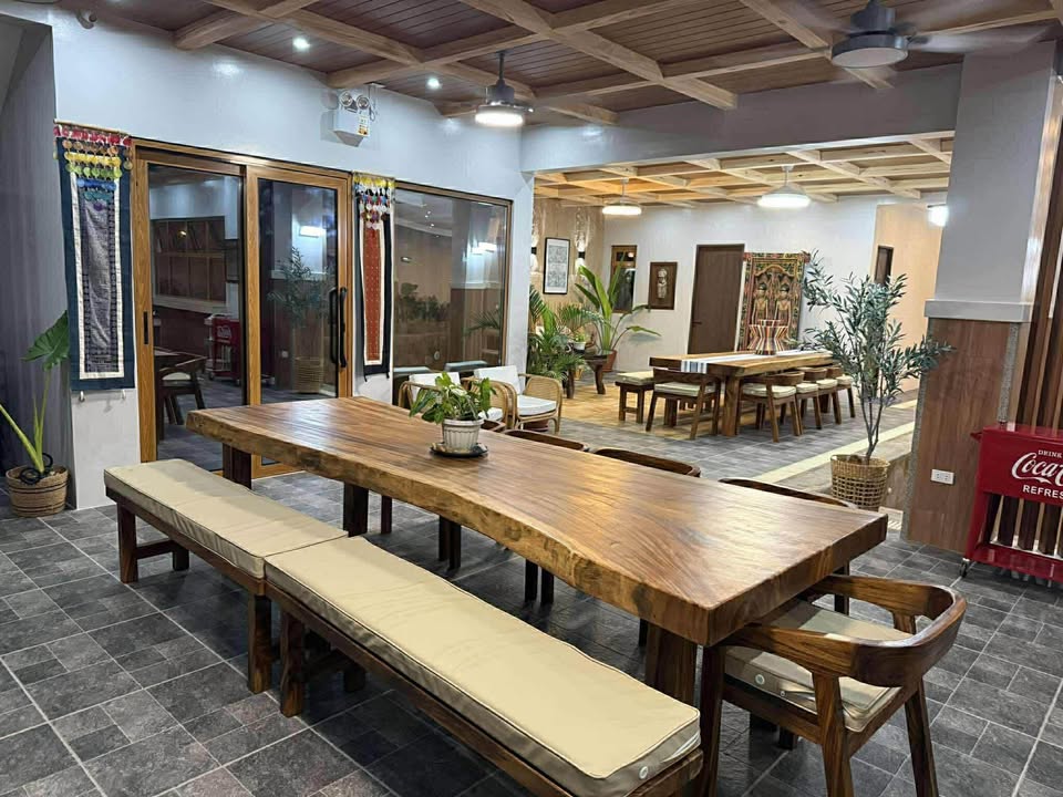 House with Pool in Los Baños, Laguna photo #2