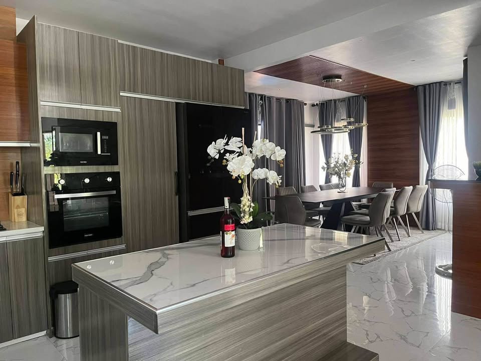 5-Bedroom Luxury Modern Beach House in Playa Laiya Exclusive Village, San Juan, Batangas photo #3