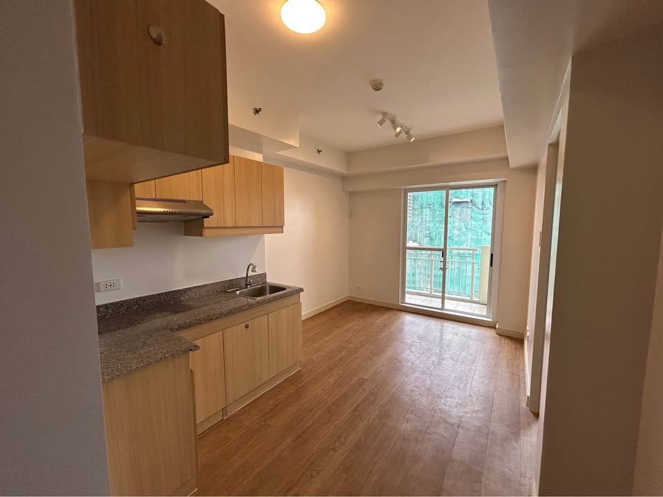 Image for 1-Bedroom Condo with Parking at Infina Towers, Aurora Boulevard, Quezon City