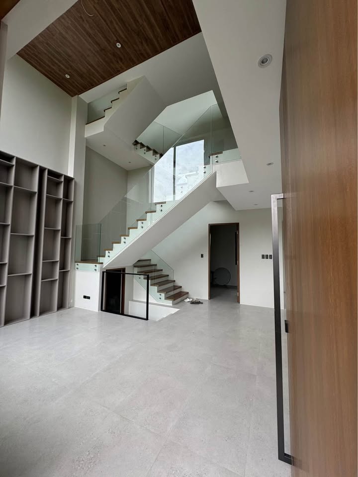 Brand New 6-Bedroom House & Lot in Greenwoods Pasig, Taytay Boundary photo #3