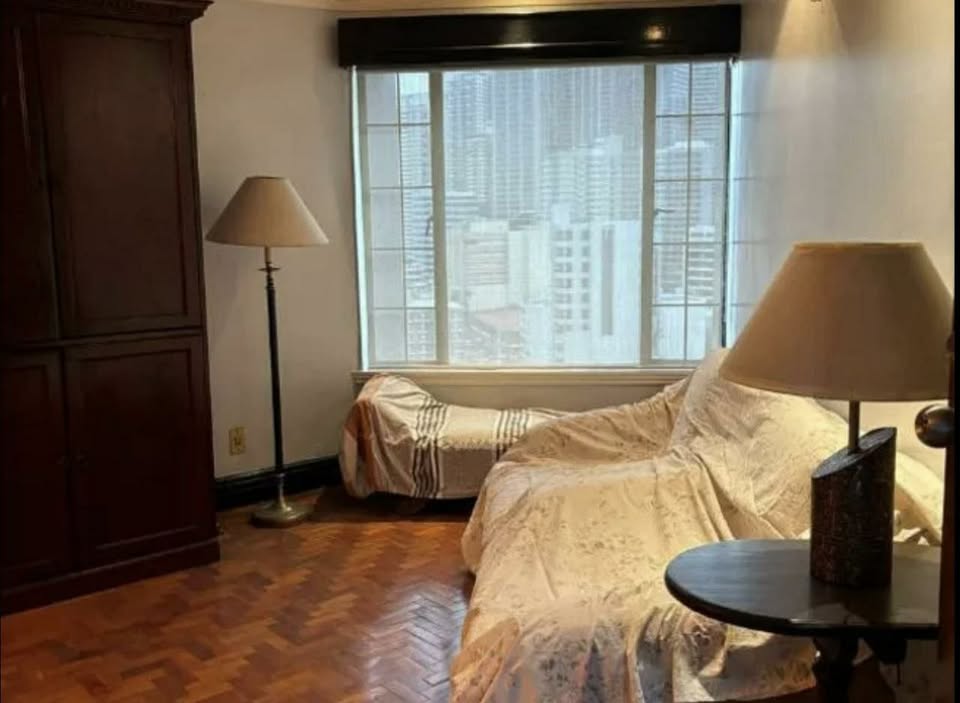 3-Bedroom Condo Unit with Parking at Kingswood Tower B, Makati photo #3