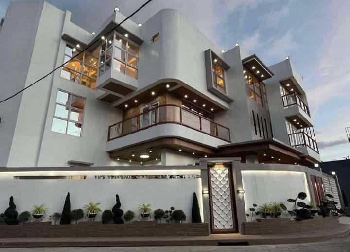 Luxury 6-Bedroom House and Lot with Pool in Greenwoods Executive Village, Pasig photo #2